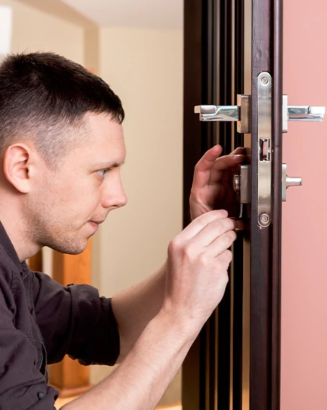 : Professional Locksmith For Commercial And Residential Locksmith Services in Vineyard, CA