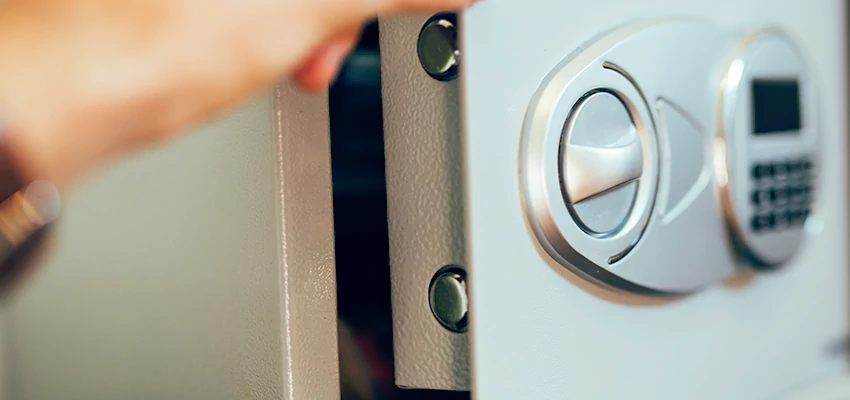 Fingerprint Safe Openers in Vineyard, CA